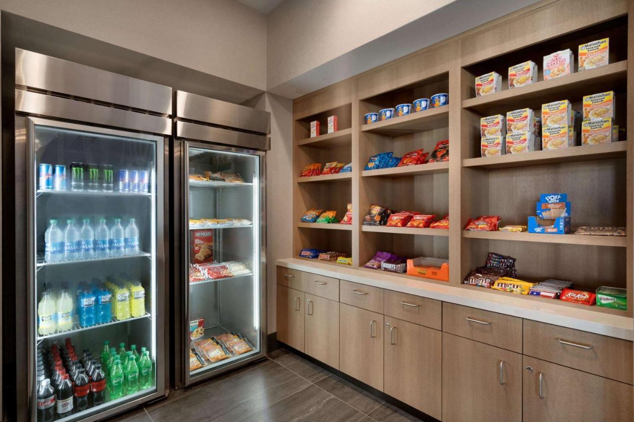 La Quinta Inn & Suites By Wyndham San Antonio Seaworld Lafb Esterno foto