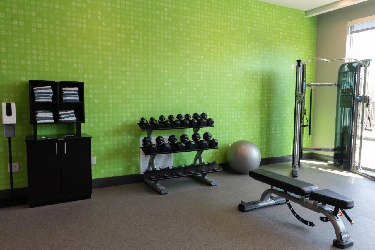 La Quinta Inn & Suites By Wyndham San Antonio Seaworld Lafb Esterno foto