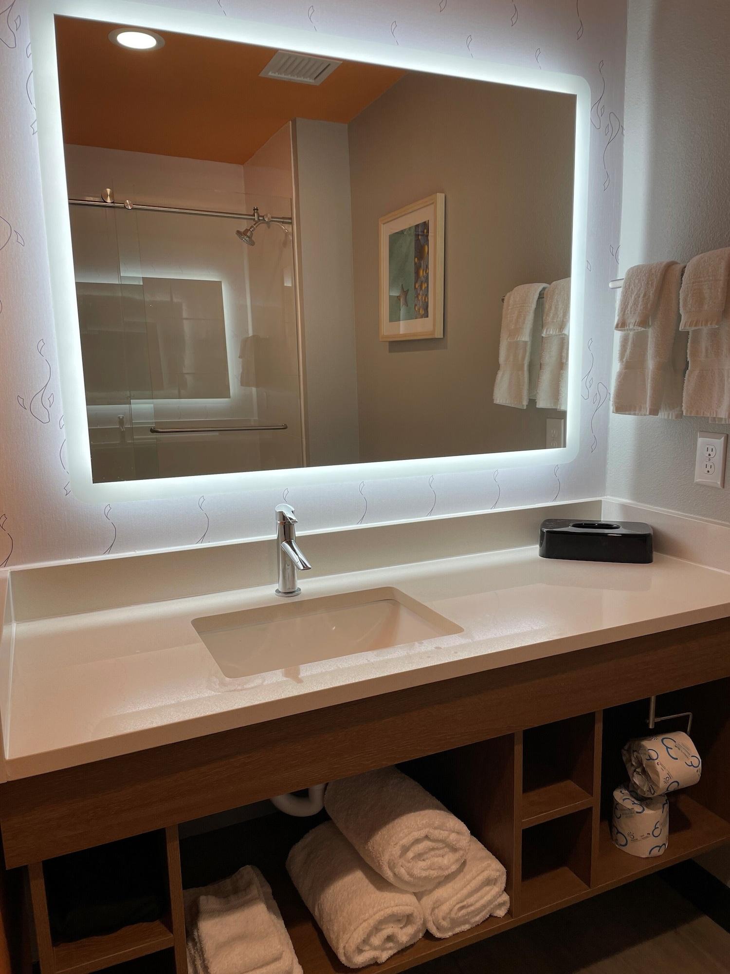La Quinta Inn & Suites By Wyndham San Antonio Seaworld Lafb Esterno foto