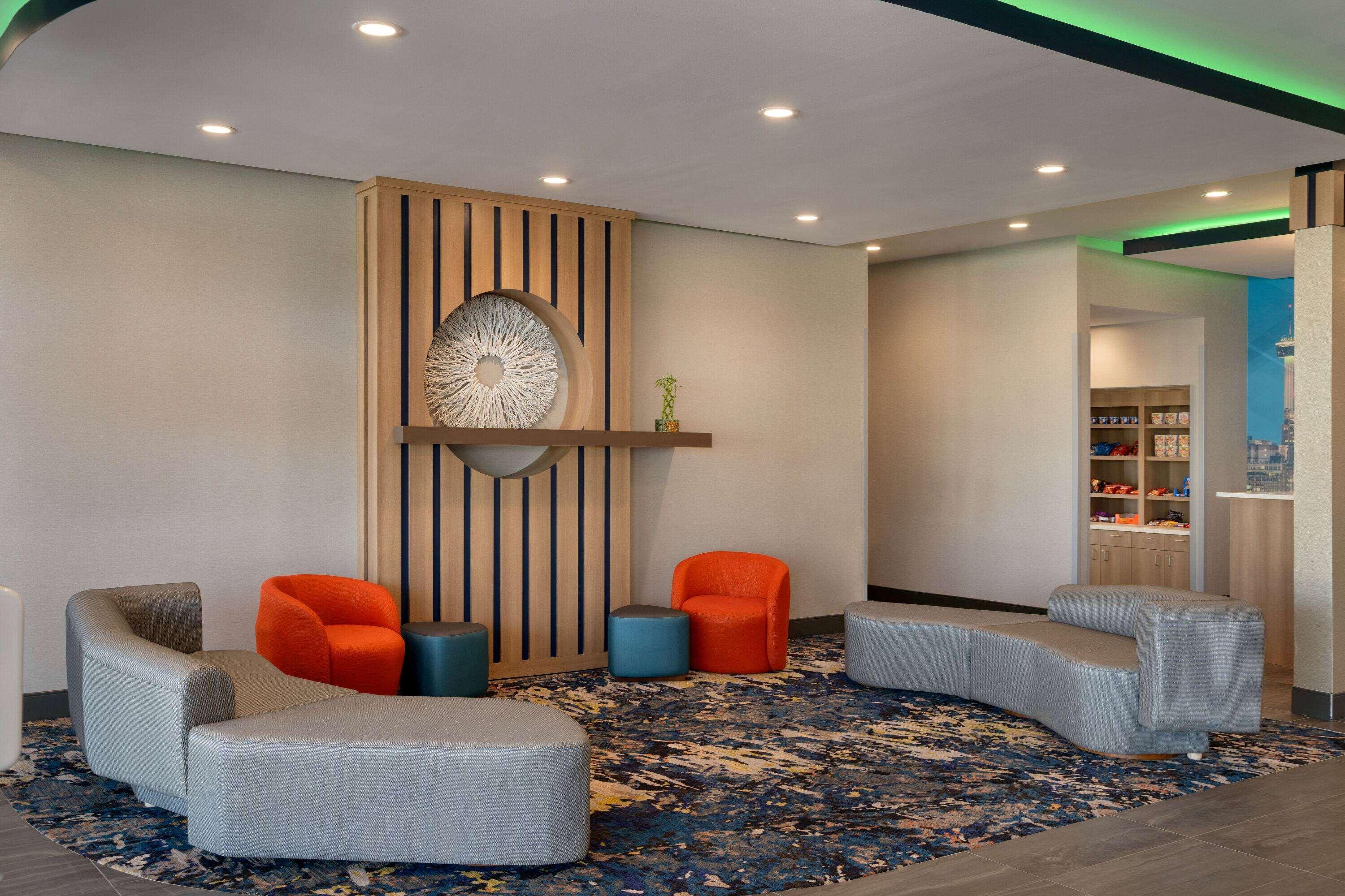 La Quinta Inn & Suites By Wyndham San Antonio Seaworld Lafb Esterno foto